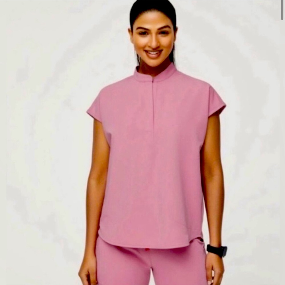 Figs Chalk Pink Scrub Set Rafaela Top (S) Yola Bottoms (S/P)